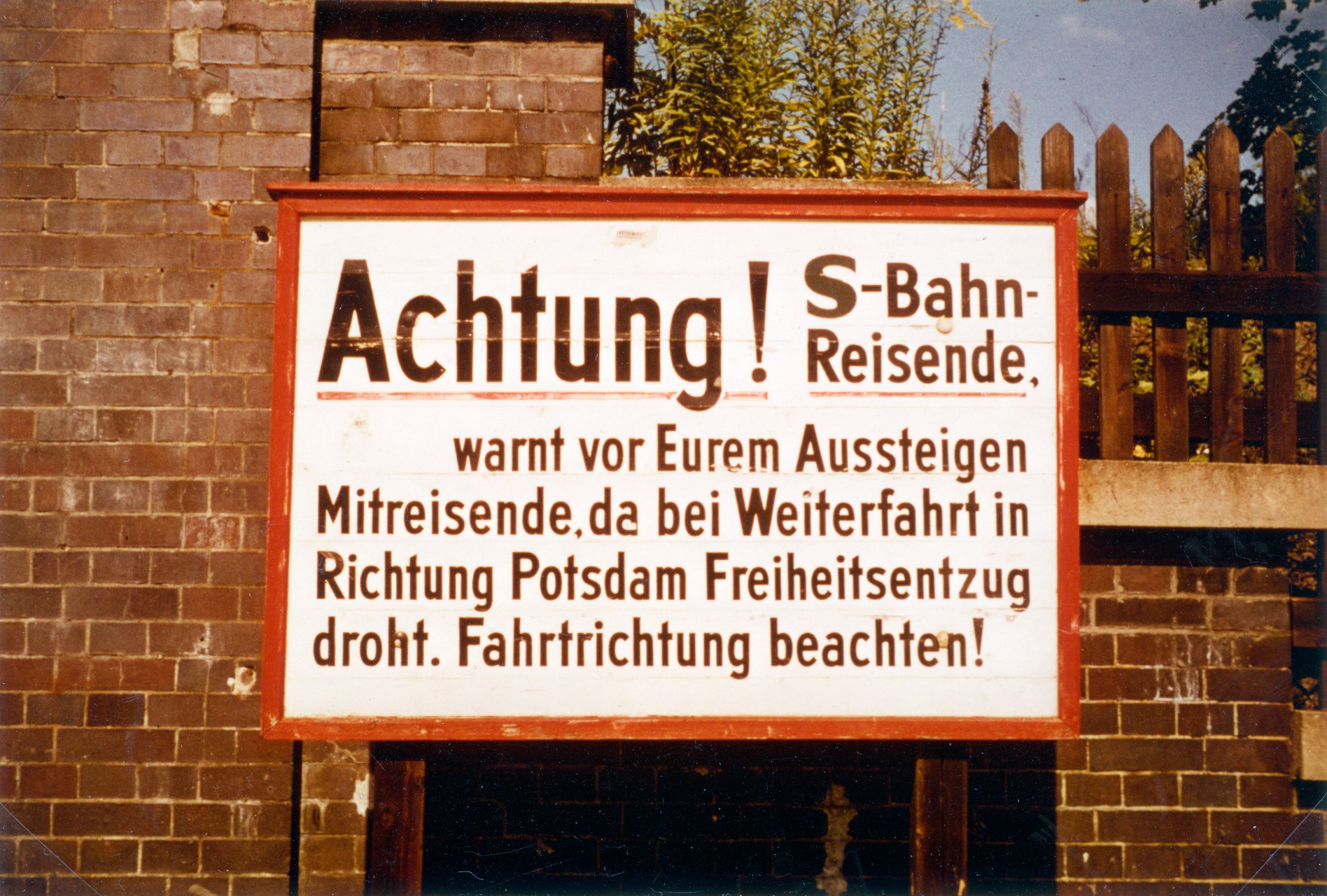 Warnung inZehlendorf 03